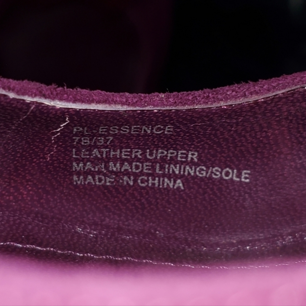 Bcbgeneration Suede Fuchsia Flower Wedge, 7 - image 8